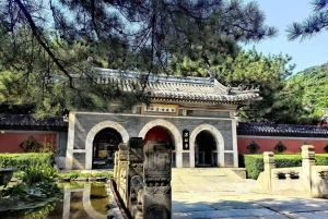 Beijing: Tanzhe and Biyun Temple Private Day Trip