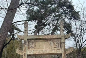 Beijing: Tanzhe Temple Blessing Tour with Guide