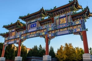 Beijing: Local’s Day—Temple, Market, Dumpling Making & Dance