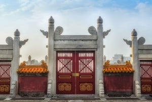 Beijing: Local’s Day—Temple, Market, Dumpling Making & Dance