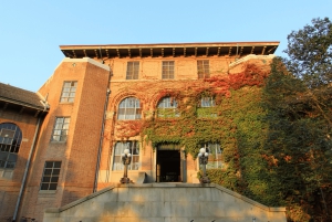 Beijing: door studenten geleide rondleiding op de campus van de Tsinghua-universiteit