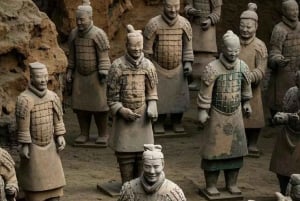 北京～西安 兵馬俑日帰りツアー（新幹線往復利用）