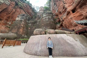 成都：ジャイアントパンダと楽山大仏を見る成都日帰り旅行