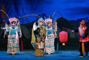 Excursión Combinada de Acrobacia y Espectáculo de Ópera en Pekín