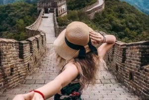 Beijing: Mutianyu Great Wall Day Trip by Bus with Tickets