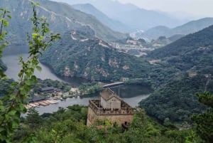 Tour giornaliero della Grande Muraglia sul lago Huanghuacheng + attività acquatiche