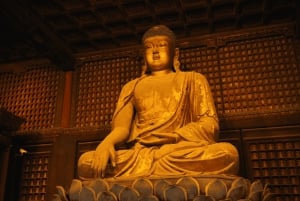 Hutong-kävely: Hutongiin kätketty buddhalaistemppeli.