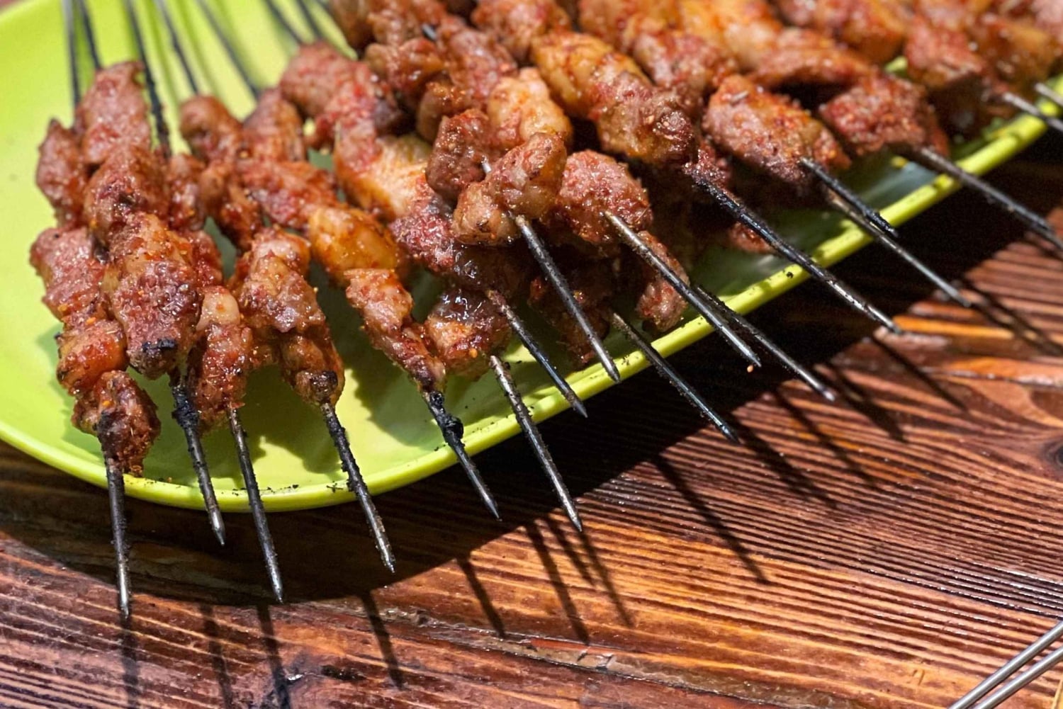 Wciągająca wycieczka kulinarna: najbardziej autentyczne przekąski w Pekinie