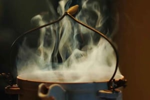 古い茶室での興味深い形而上学コース