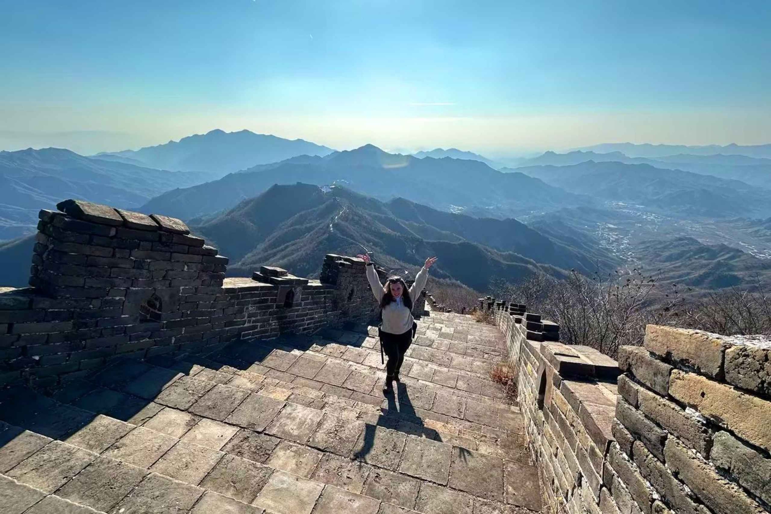 Escursione guidata di 5 km alla sezione Mutianyu della Grande Muraglia con funivia