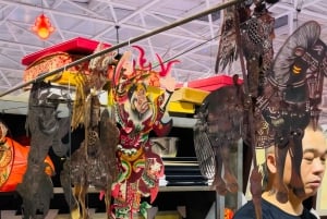 Äventyr på nattmarknaden med en engelsk guide!