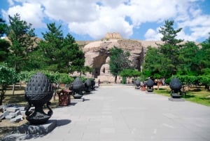 Pivate Transfer To Datong Yungang Grottoes From Beijing