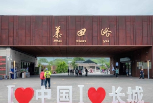 Excursão privada à Grande Muralha de Mutianyu, de dia ou ao entardecer, com tudo incluído