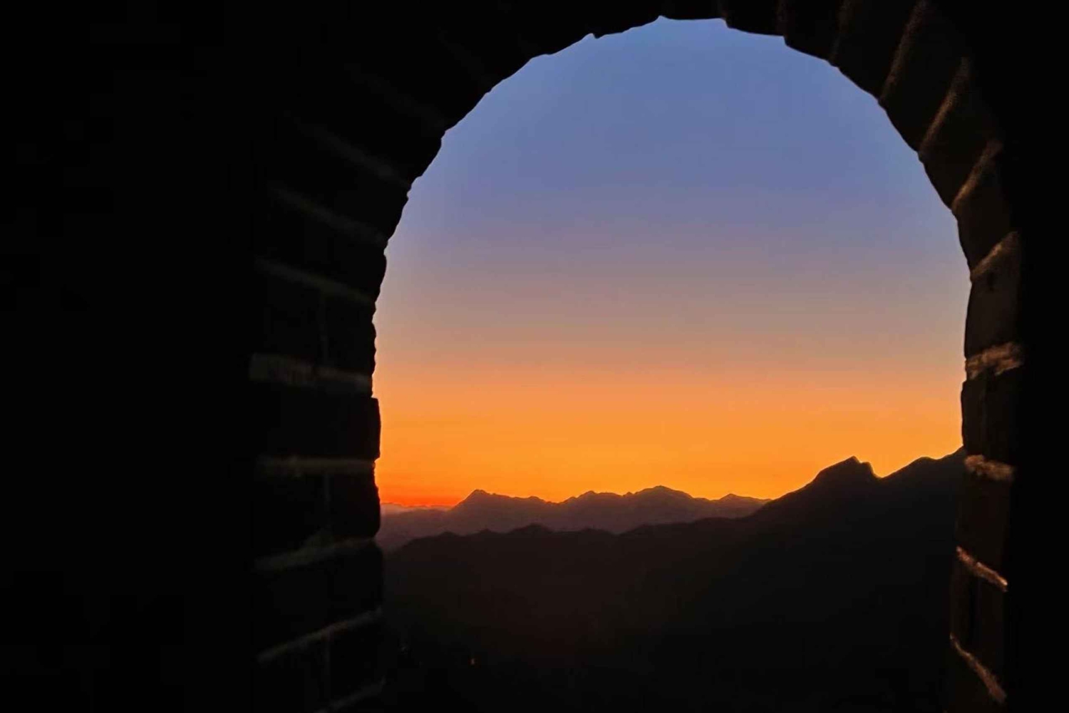 Tour privado por la Gran Muralla de Mutianyu (de día o al atardecer) con todo incluido