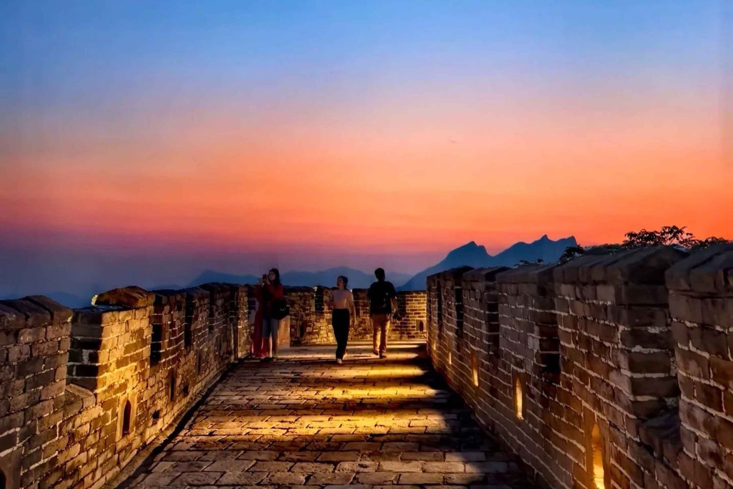 Tour privado por la Gran Muralla de Mutianyu (de día o al atardecer) con todo incluido