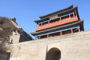 Pekín: Viaje a la Gran Muralla de Juyongguan, la Vía Sagrada y las Tumbas Ming