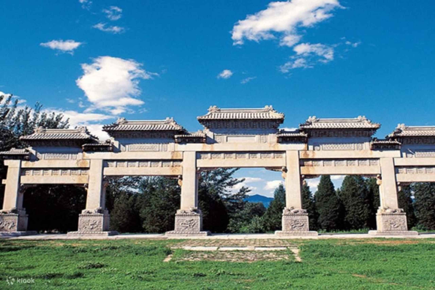 Tour particular à floresta de Pagodes de Yinshan com actividades opcionais