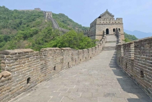 Индивидуальная экскурсия «Всё включено»: Великая Китайская стена и главное в городе