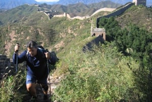 Self-guided challenging hiking from Jinshanling to Gubeikou