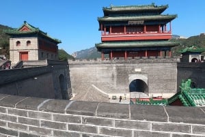 Pienryhmäretki Juyongguanin muurille ja pyhälle tielle