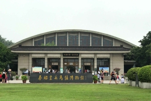 Xian: Bustour langs de Terracotta Krijgers met gids & lunch