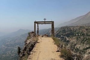 Beirut: tour privado a los Cedros de Dios, Ehden y el lago con almuerzo