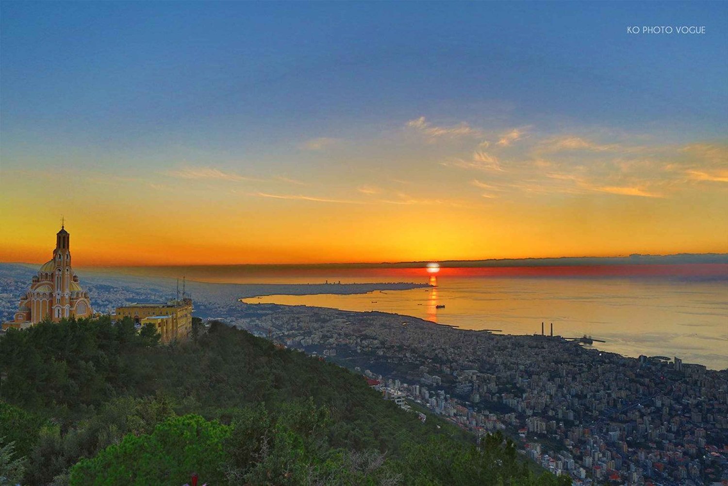 Beirut: Guidet heldagstur med Jeita-grotten og Harissa