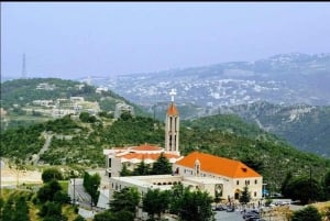 Desde Beirut: tour privado de un día a las cuevas de Jeita, Harissa y Biblos