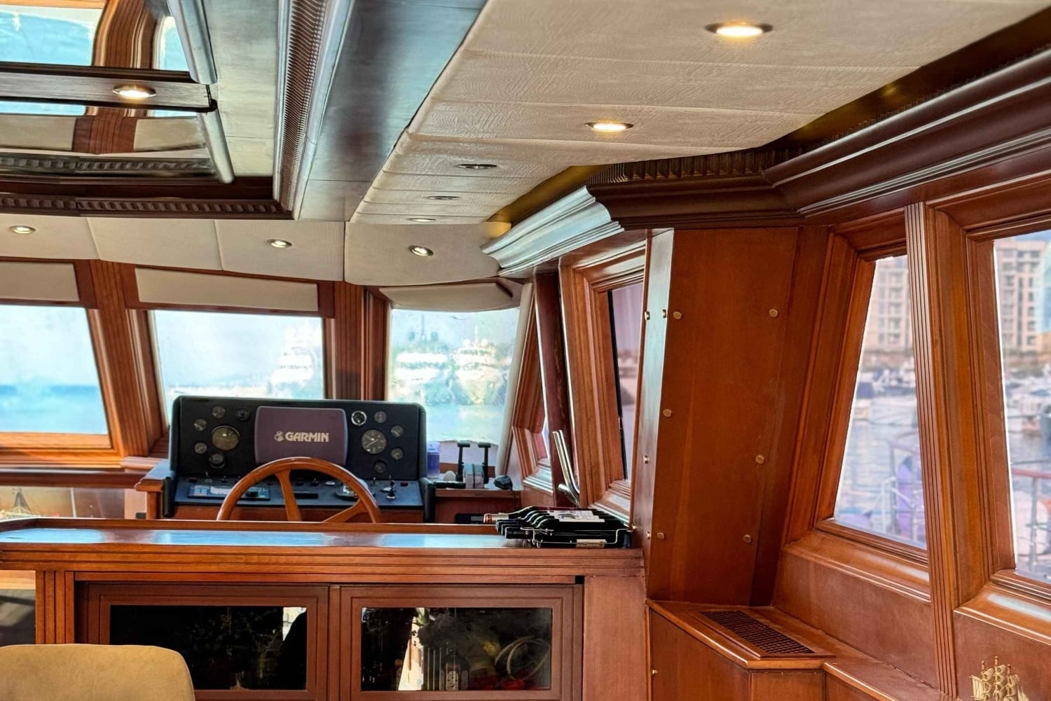 Libanon: vuokraa vene tai jahti, kippari valinnaisena