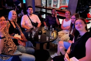 Belgrade: Bar Pub Club Crawl with Drinks