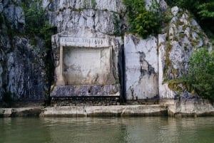Belgrad: Sinisen Tonavan ajokierros ja 1 tunnin pikaveneajelu