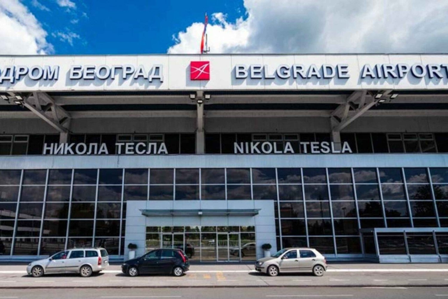 Beograd: Busstransport mellom flyplassen og Slavija-torget