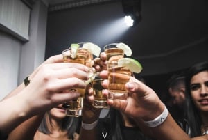 Belgrade: Bar Pub Club Crawl with Drinks
