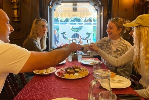 Belgrado: esperienza di degustazione di rakija con un esperto locale