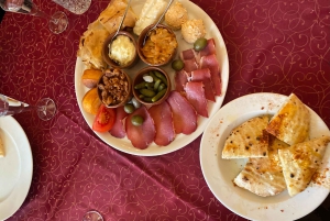 Belgrado: esperienza di degustazione di rakija con un esperto locale