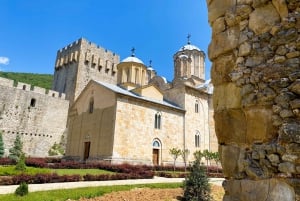 Belgrad: Jaskinia Resava, Klasztor Manasija i Wodospad Lisine