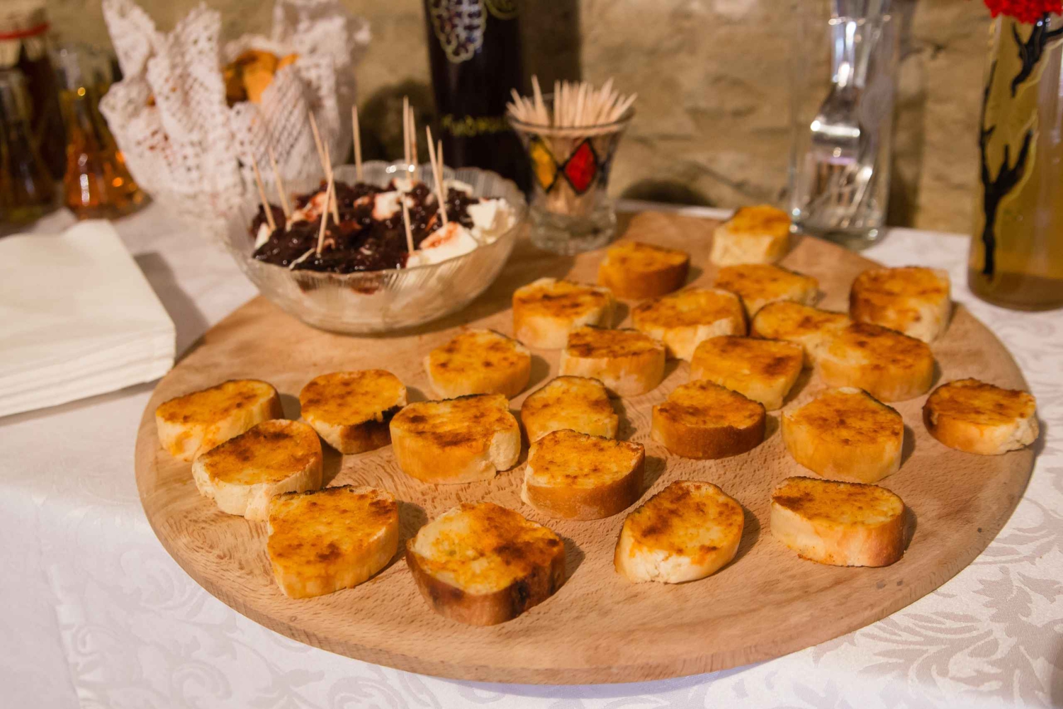 ベオグラード発：セルビアの村への1日ツアー（ランチ付き）