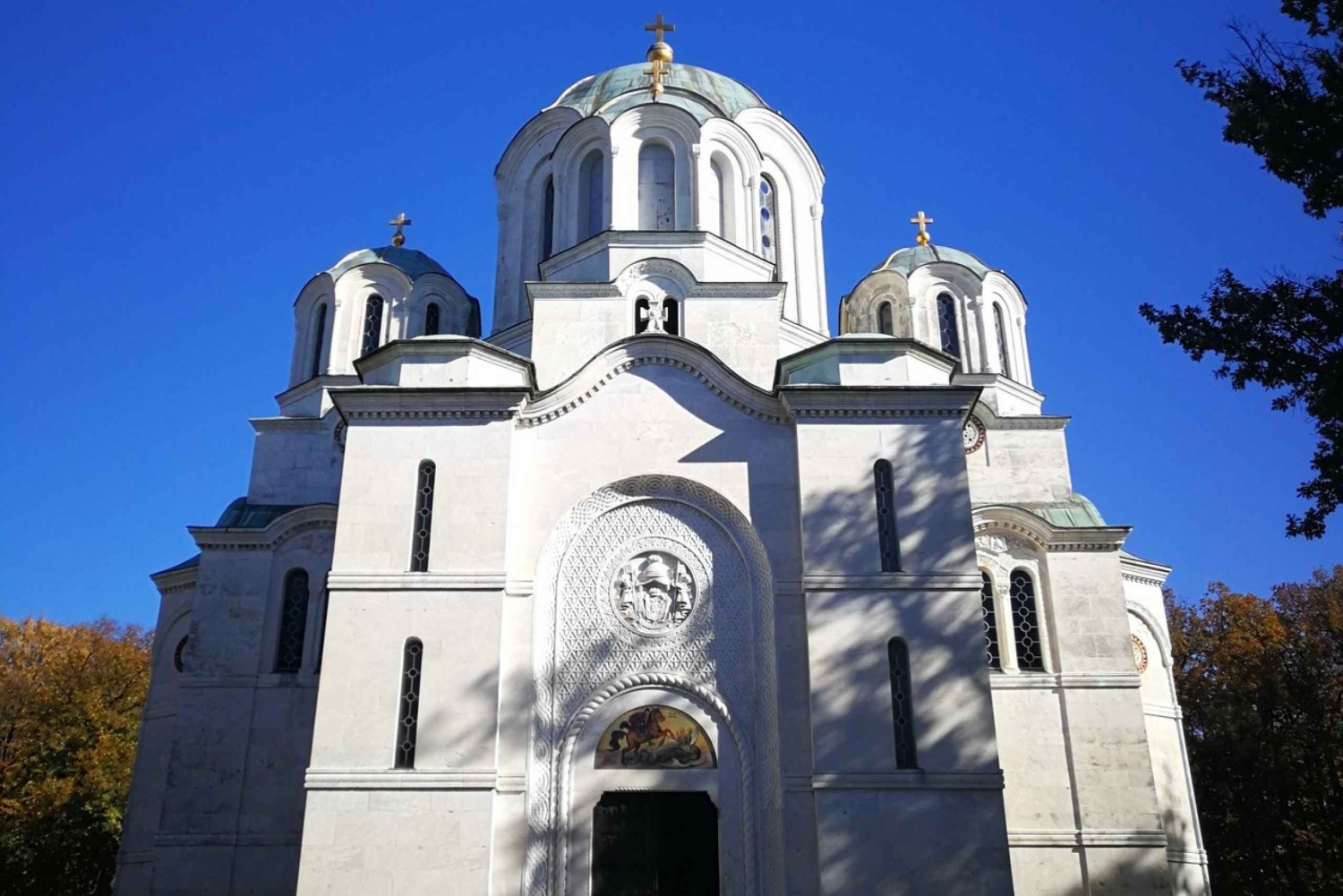 Vanuit Belgrado: Mausoleum van Oplenac Koninklijke rondleiding met wijnmakerij