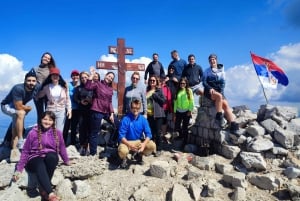 Da Belgrado: escursione di un giorno alla piramide montuosa di Rtanj