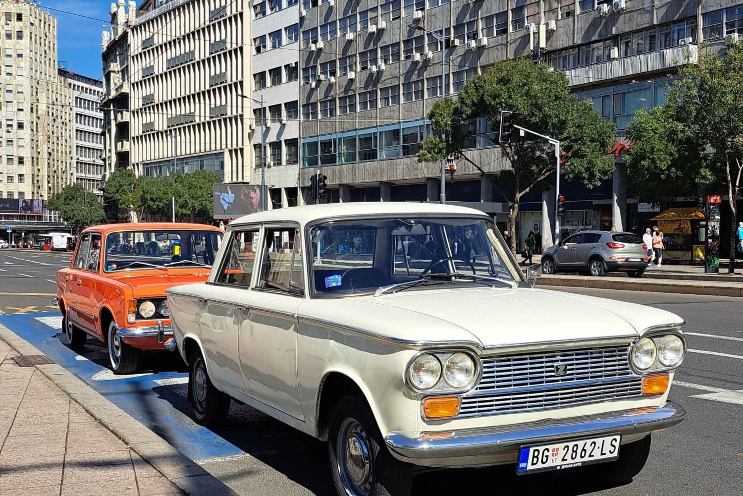 From Belgrade: Sremski Karlovci and Novi Sad with retro car