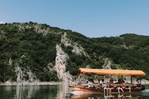 From Belgrade: Uvac Nature Reserve Tour with Lake Cruise
