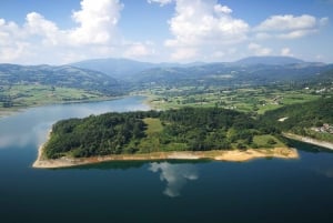 Depuis Belgrade : Valjevo, lac Rovni, rivière Gradac et Celije