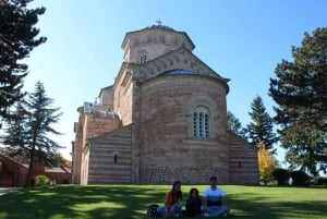 Vanuit Belgrado: Rondleiding door middeleeuwse kloosters in Zica en Studenica