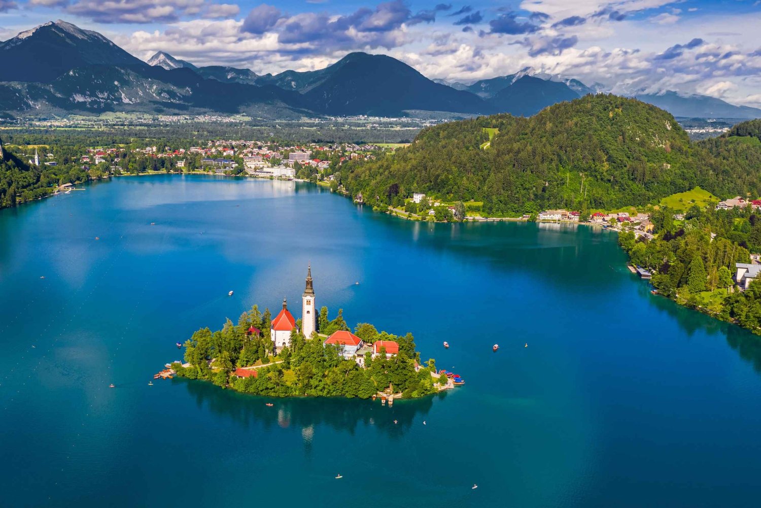 Von Ljubljana aus: Die Höhle von Postojna, die Burg Predjama und der Bleder See