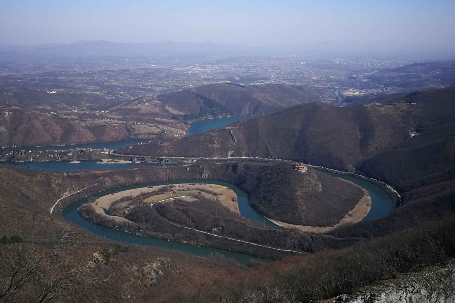カブラル：ハイキング ツアー - カブラル山の展望台と修道院
