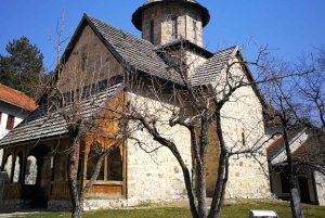 カブラル：ハイキング ツアー - カブラル山の展望台と修道院