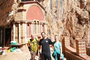 カブラル：ハイキング ツアー - カブラル山の展望台と修道院