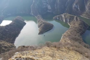 Tour della riserva naturale di Uvac con giro in barca ed escursione al punto panoramico