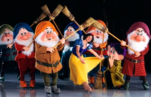 Snow White and the Seven Dwarfs on ice