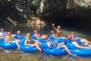 Aventura de tubing en las cuevas de Belice: emoción y relajación